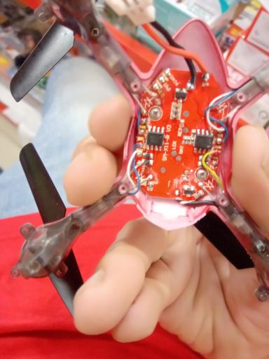 عکس فروشگاه و تعمیرات اسباب بازی زرافه