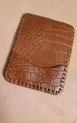 عکس کارگاه چرم بهرام 