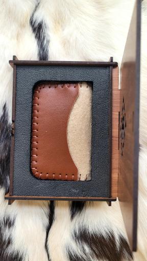 عکس کارگاه چرم بهرام 