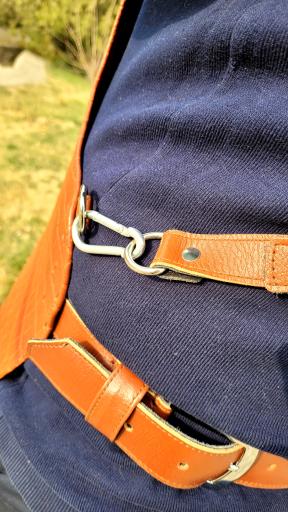 عکس کارگاه چرم بهرام 