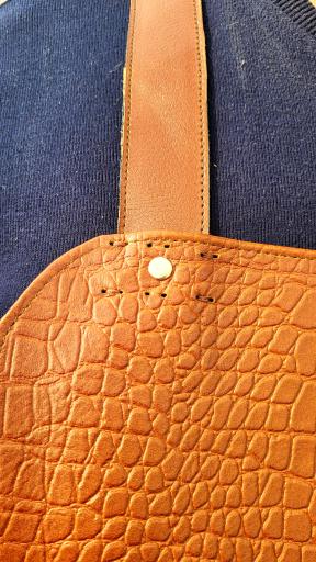 عکس کارگاه چرم بهرام 