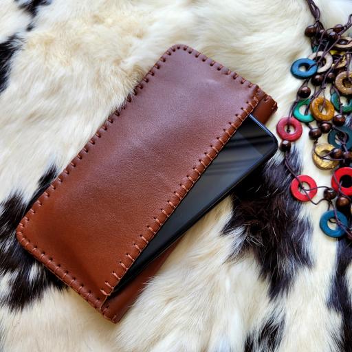 عکس کارگاه چرم بهرام 