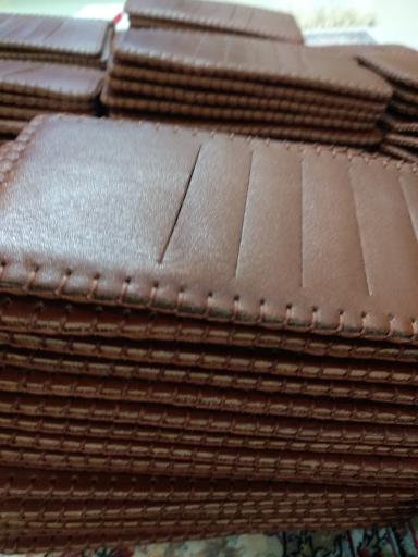 عکس کارگاه چرم بهرام 