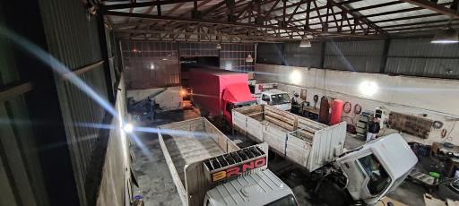 عکس تعمیرگاه سنگین جهان دیزل