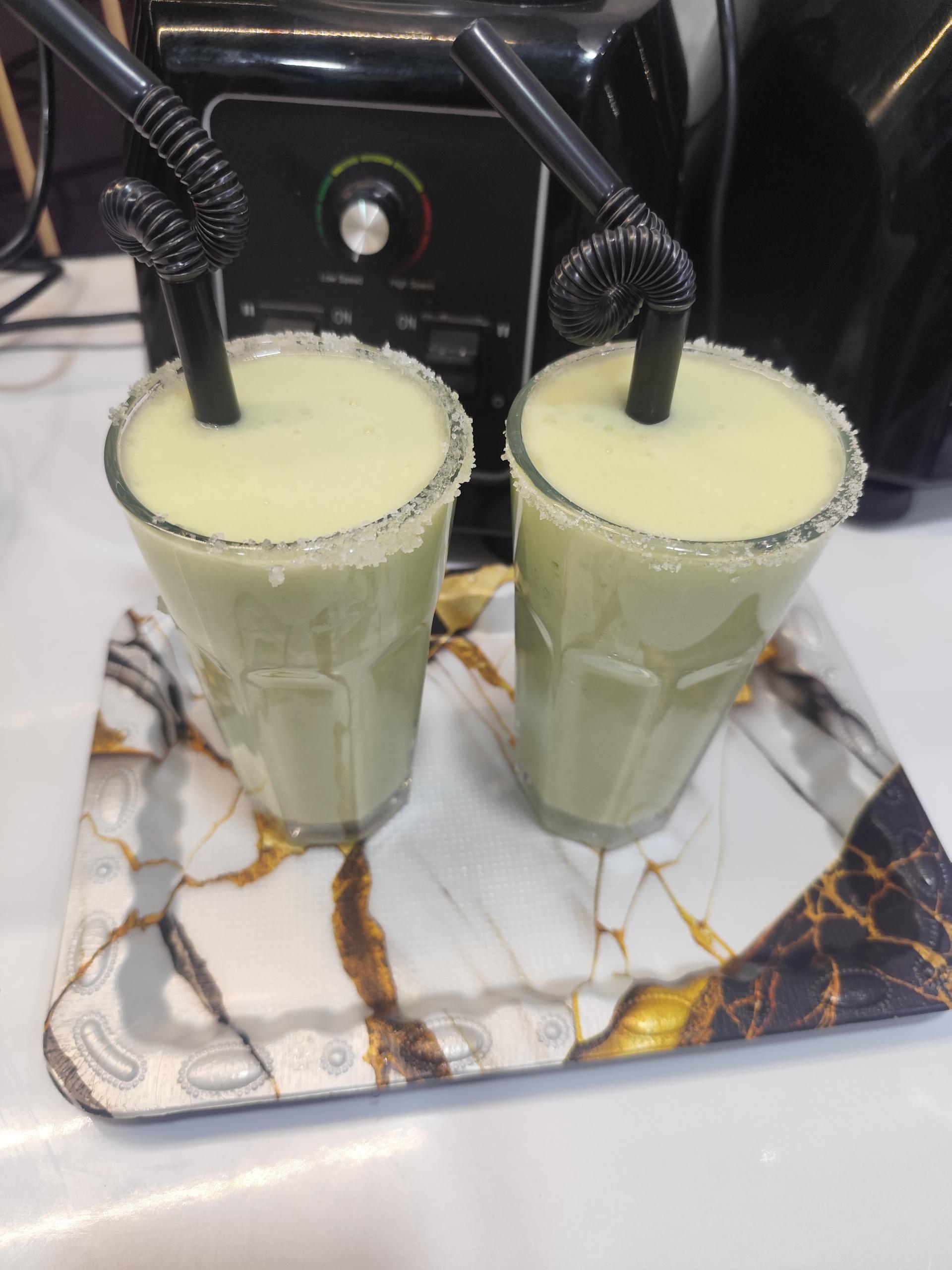 عکس آبمیوه و بستنی