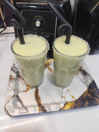 عکس آبمیوه و بستنی