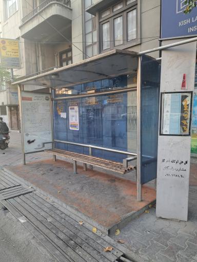 عکس ایستگاه اتوبوس جمهوری غربی