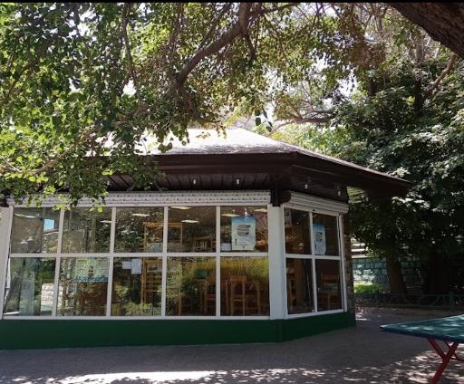 عکس کتابخانه رشید یاسمی