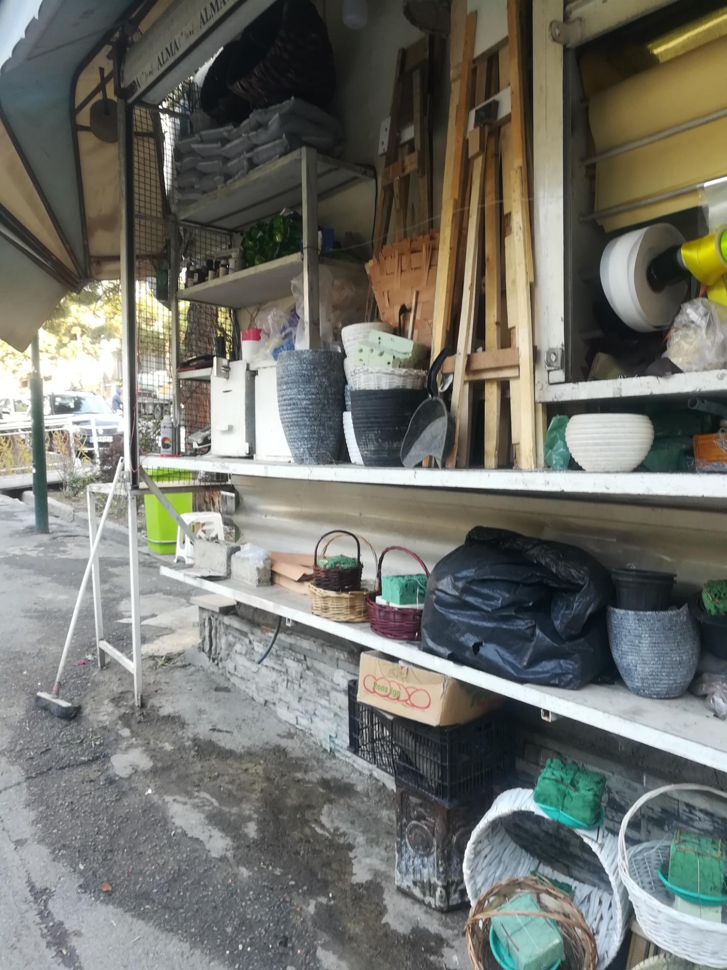 عکس کیوسک گلفروشی