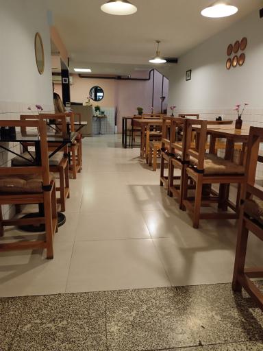 رستوران هوژان