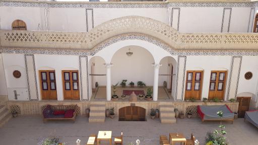 عکس بوتیک هتل صباغیان