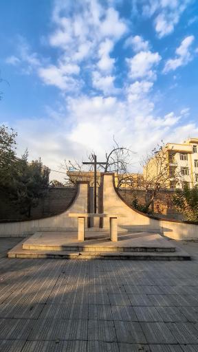 عکس آرامستان تاریخی مسیحیان دولاب