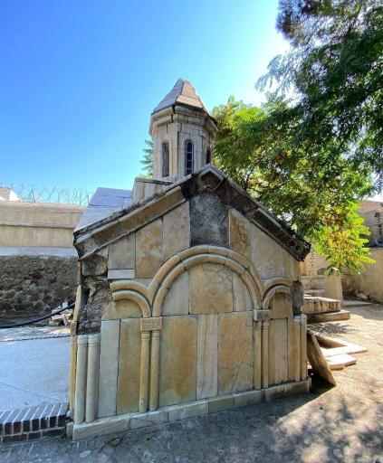 عکس آرامستان تاریخی مسیحیان دولاب