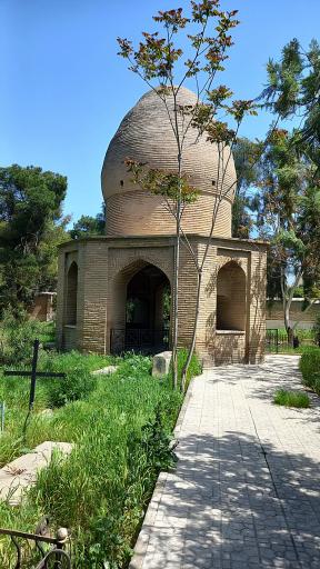 عکس آرامستان تاریخی مسیحیان دولاب