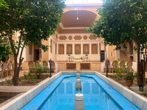 عکس عمارت تاریخی احمدیه 