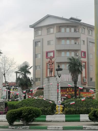 عکس میدان پاسداران(چهار دختران)