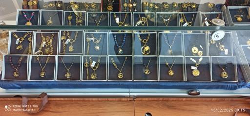 عکس فروشگاه مارک گلد