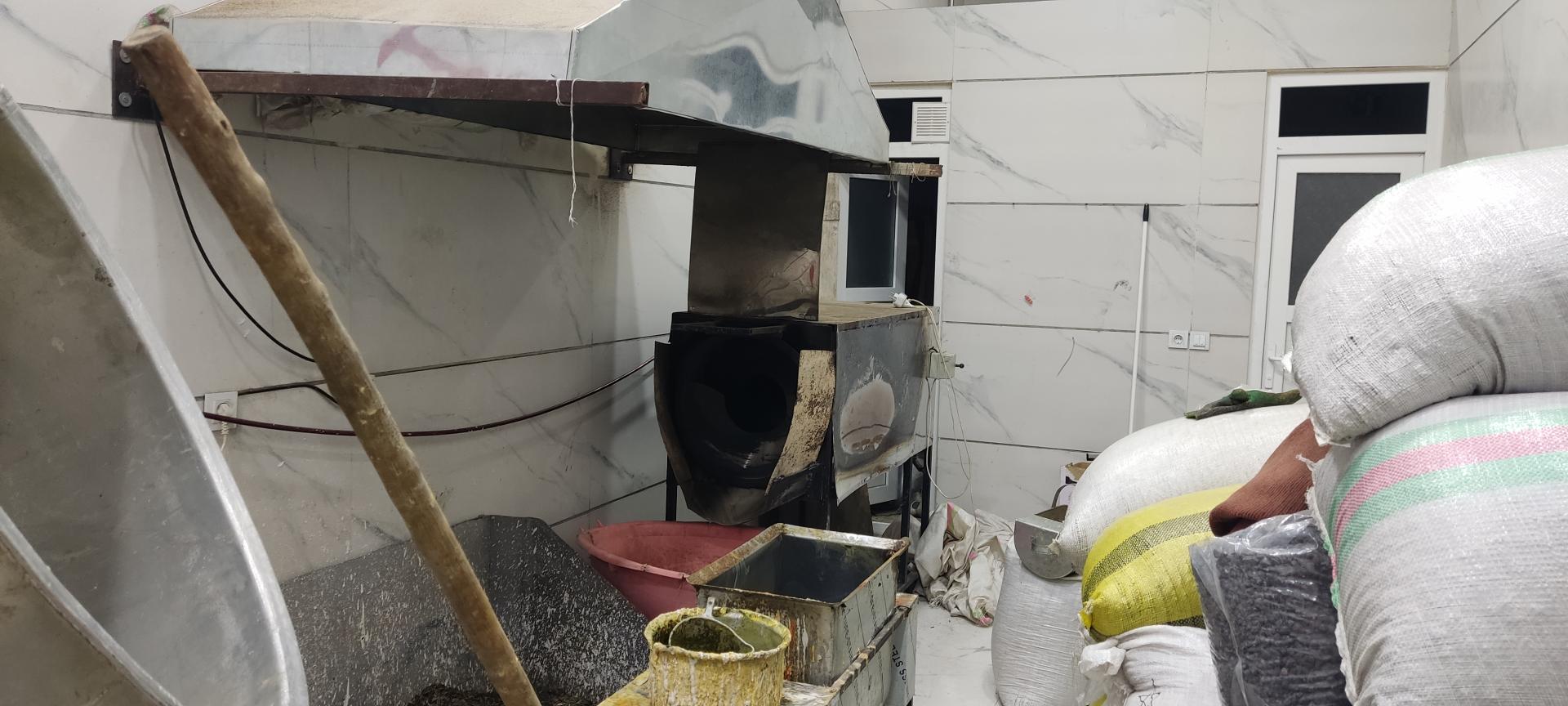 عکس تخمه پزی و آجیل پزی نوردیده