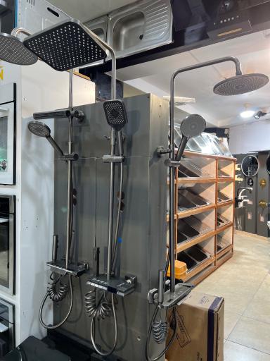 اتصالات و لوازم بهداشتی ساختمانی مظهری