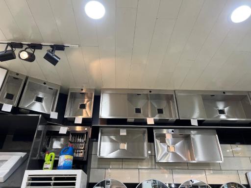 عکس اتصالات و لوازم بهداشتی ساختمانی مظهری