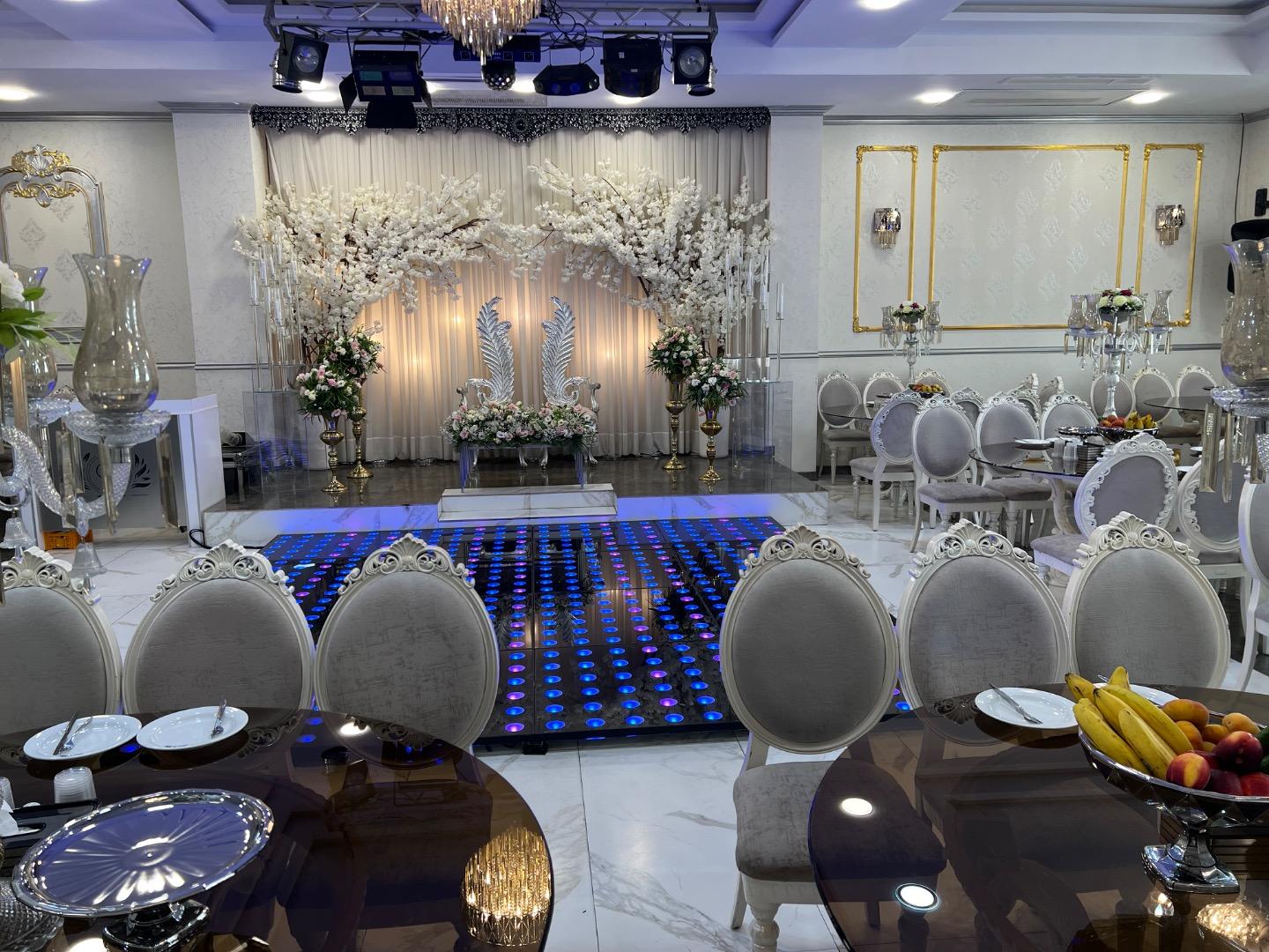 عکس تالارپذیرایی قصر فراز