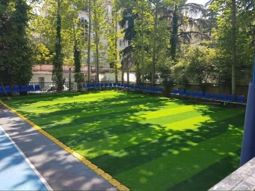 عکس دبیرستان هوشمند تفکر سفید