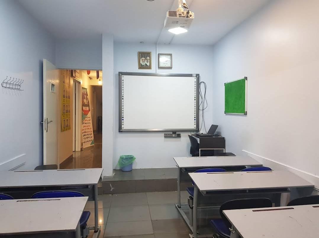 عکس دبیرستان هوشمند تفکر سفید