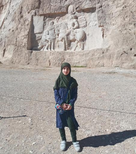 عکس نقش برجسته  هرمز دوم و آذر نرسی