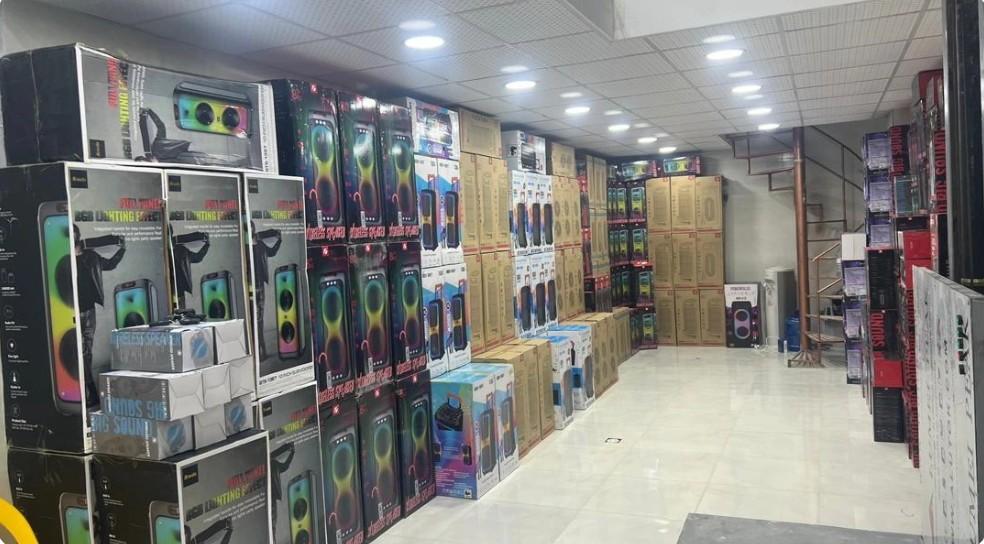 عکس پخش تک و عمده‌ لوازم جانبی موبایل پوریان کالا