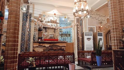 عکس سفره خانه سنتی خشت بهشت