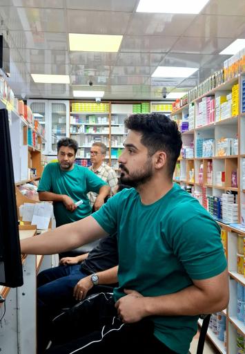 عکس داروخانه شبانه روزی دکتر بانی