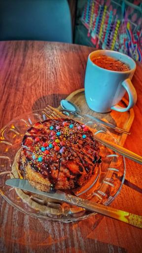 عکس کافی شاپ هاچبک