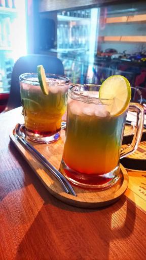 عکس کافی شاپ هاچبک