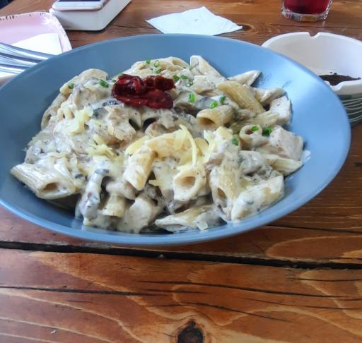 عکس کافه حياط شماره ٦٥