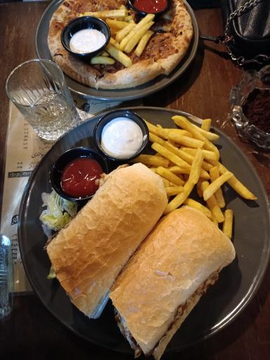 عکس کافه حياط شماره ٦٥