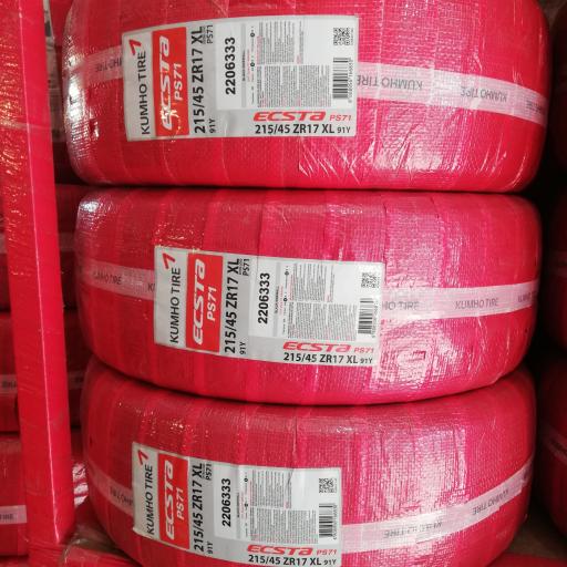 عکس فروشگاه لاستیک کومهو فریدون فر