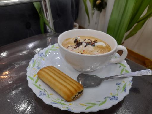 عکس کافه رنگین کمان