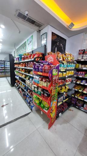 هایپرمارکت ققنوس