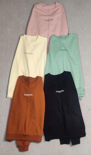 عکس رنگین تیشرت