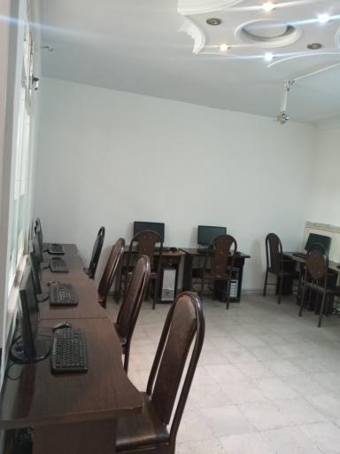 عکس آموزشگاه کامپیوتر حسابداری عمران علم و فرهنگ