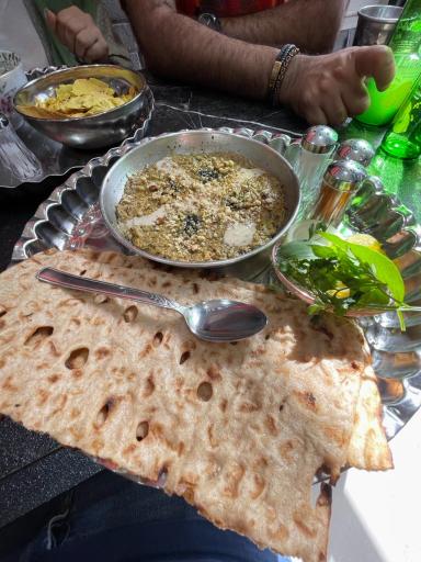 عکس کافه عمو تیمور