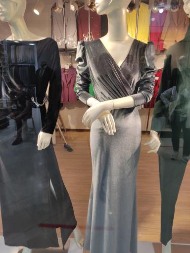 عکس کت و شلوار زنانه بهرام موفقی