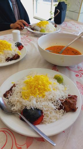 عکس غذا خوری میرزا