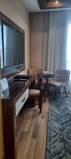 عکس هتل تبرک