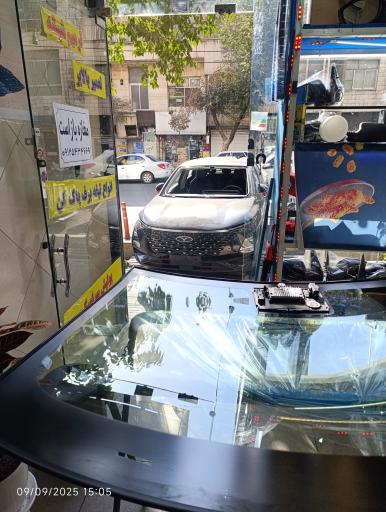 عکس شیشه اتومبیل سپه