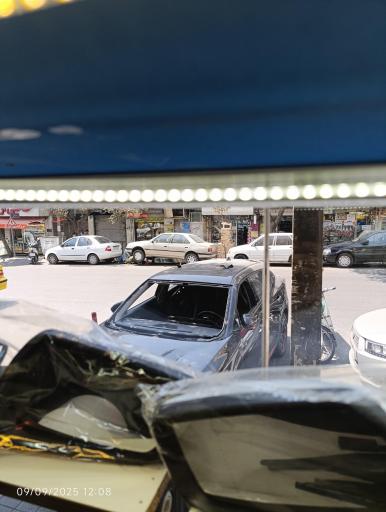 عکس شیشه اتومبیل سپه