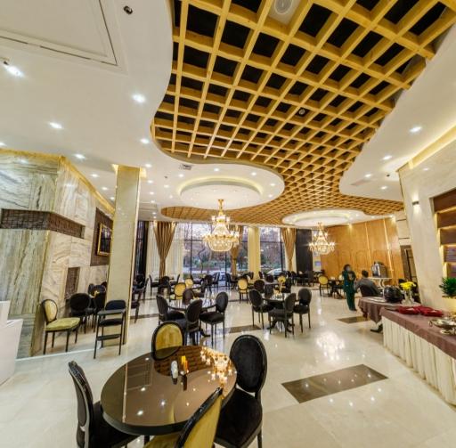 عکس هتل تبرک