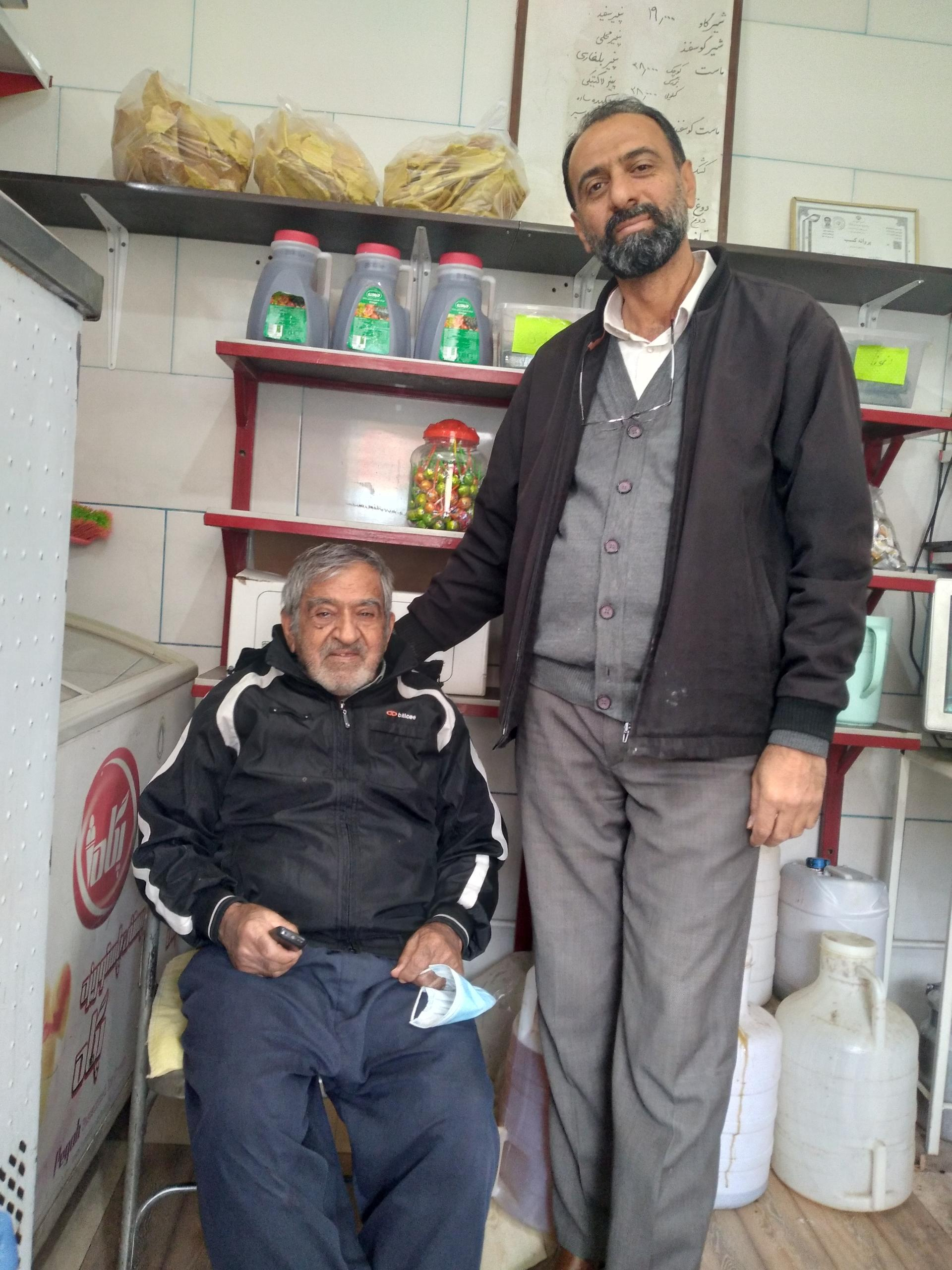 عکس لبنیات سنتی ایرانمنش