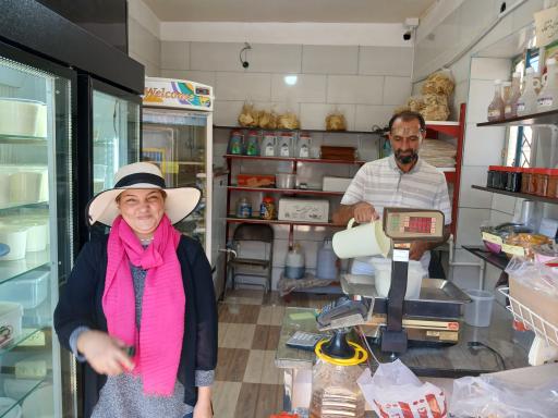 عکس لبنیات سنتی ایرانمنش