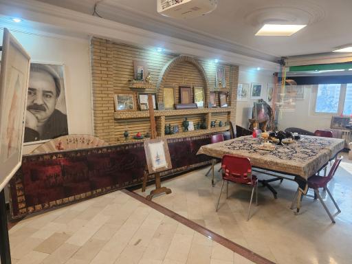 عکس آموزشگاه هنرهای تجسمی هیرانا